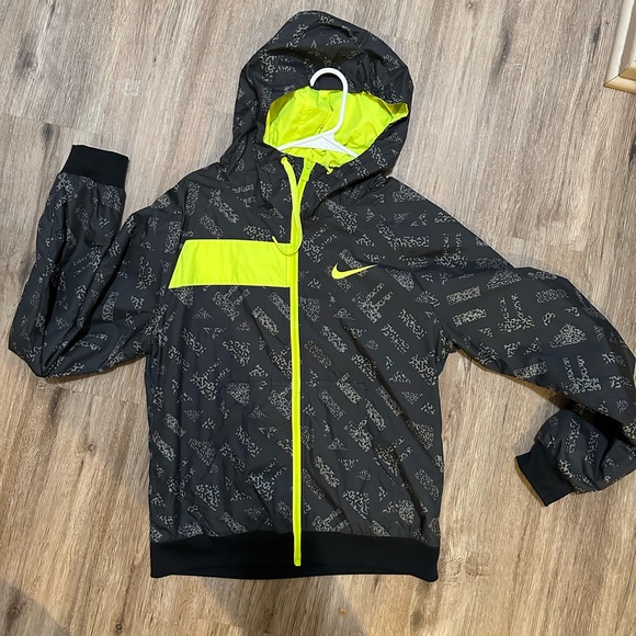 Nike Jackets & Blazers - Women Nike windbreaker